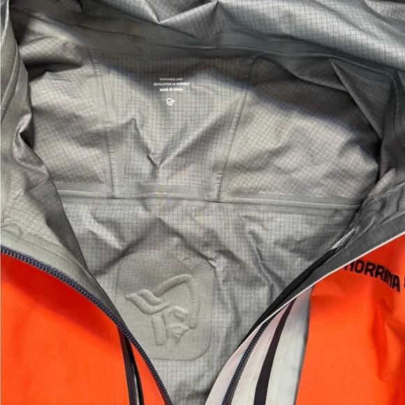 Norrøna women’s ski technical jacket & tech ski pants. - Picture 5 of 15